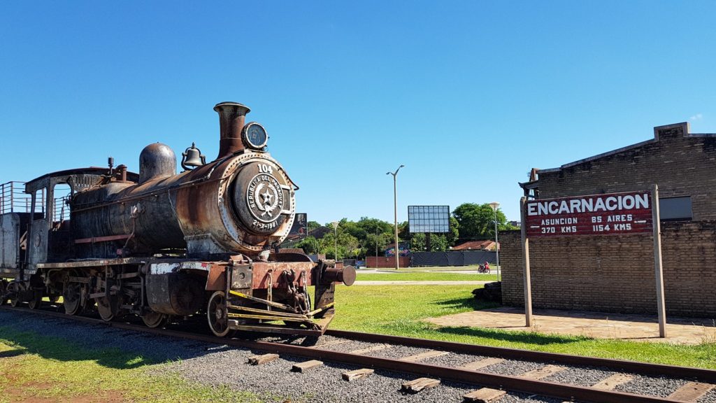Encarnación 火車站重建 Réplica de la Estación del Ferrocarril
